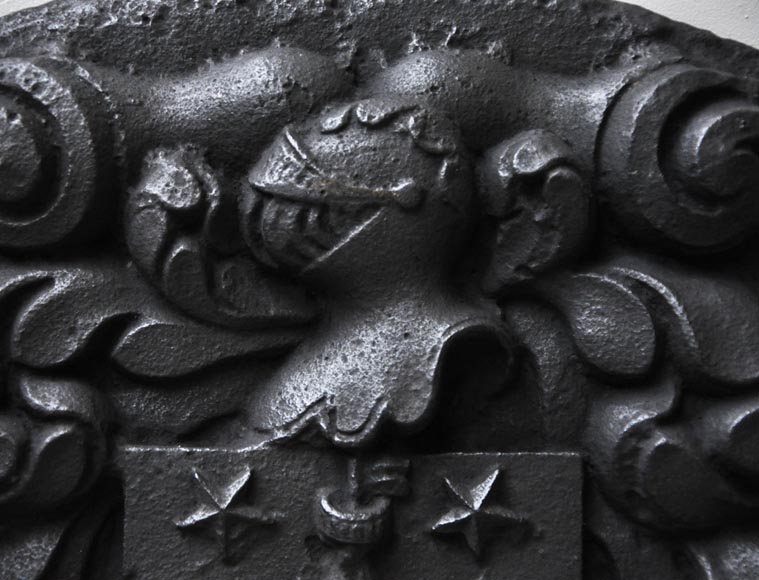 Beautiful curved cast iron fireback with Paris coat of Arms-1