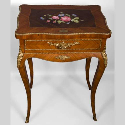 Julien-Nicolas RIVART (1802-1867) - Elegant emblazoned sewing table with decoration of porcelain marquetry