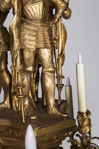 Jean-François-Théodore GECHTER (1795–1844) & Nicolas-Germain CHARPENTIER (1807–1864), Ensemble comprising a chandelier and a pair of wall sconces with standard and trophy holders Jean-François-Théodore GECHTER (1795–1844) & Nicolas-Germain CHARPENTIER (1807–1864), Ensemble comprising a chandelier and a pair of wall sconces with standard and trophy holders-3