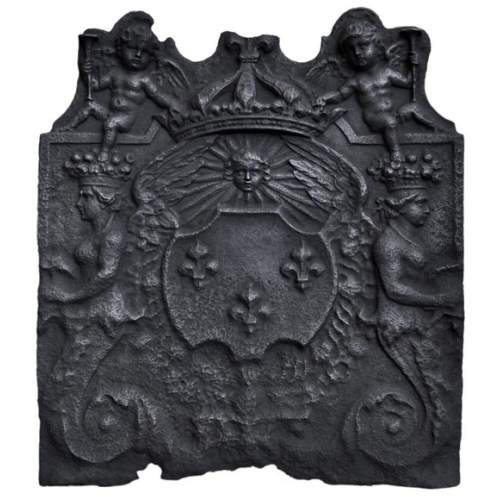 Antique fireback with French coat of arms and rich decor with cupids, 17th century