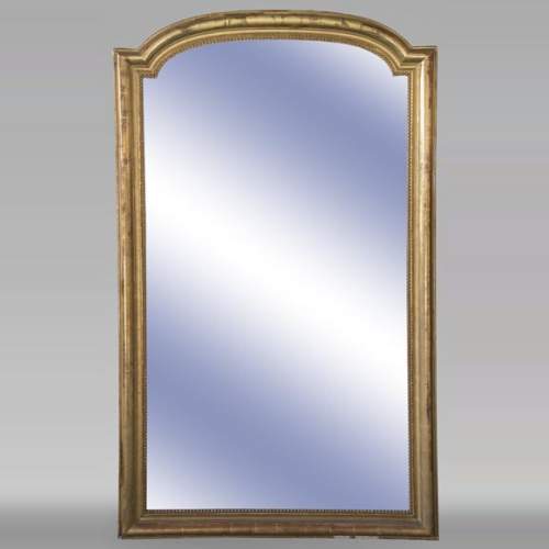 Louis-Philippe style trumeau made out of gilded stucco and wood with pearl decoration 