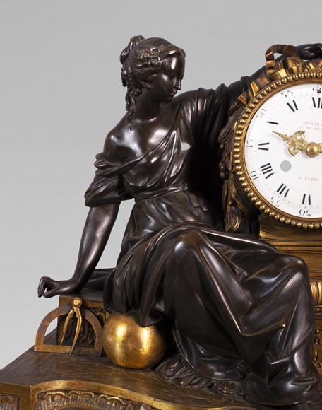 Maison Denière - Patinated and gilded bronze clock symbolizing Uranie-3