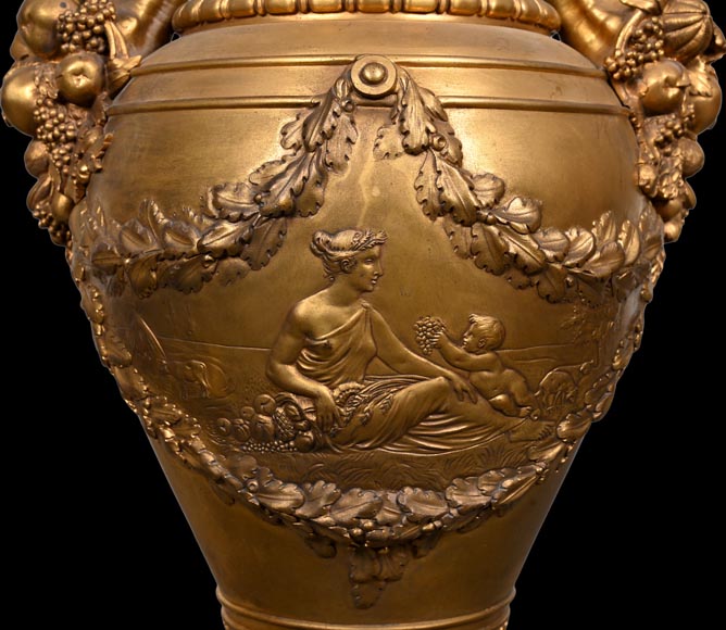 Ferdinand Barbedienne (1810-1892), Large Antique-Style Gilt Bronze Vase Ferdinand Barbedienne (1810-1892), Large Antique-Style Gilt Bronze Vase-1