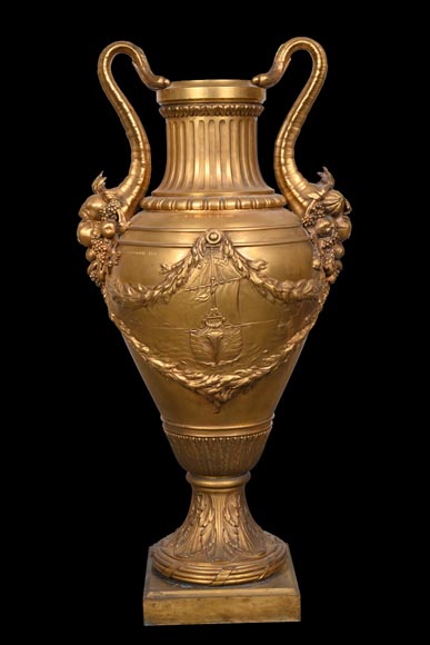 Ferdinand Barbedienne (1810-1892), Large Antique-Style Gilt Bronze Vase Ferdinand Barbedienne (1810-1892), Large Antique-Style Gilt Bronze Vase-7