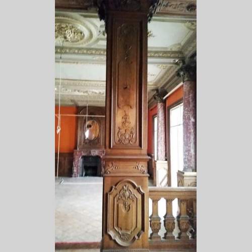 Important carved oak panelling from the 19th century