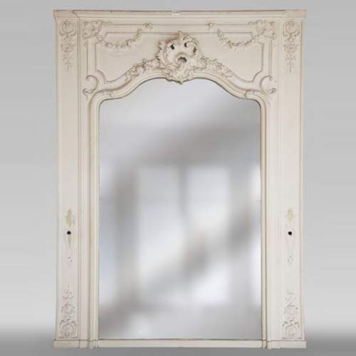 Antique Louis XV style trumeau carved with a beautiful leafy shell