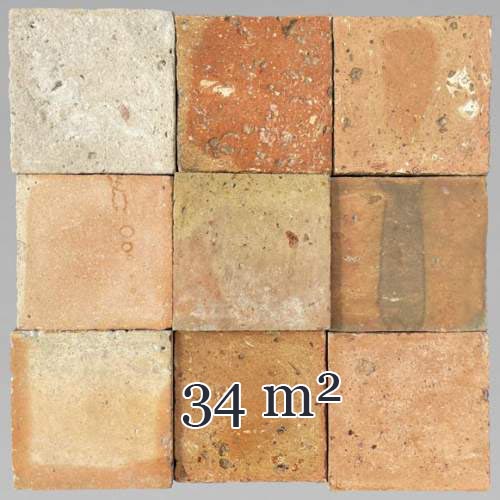 Batch of around 34m² of terracotta floor tiles in square shape