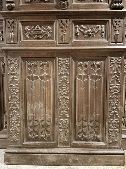 	Elements of ​low panels in oak in Neo-Renaissance style-10