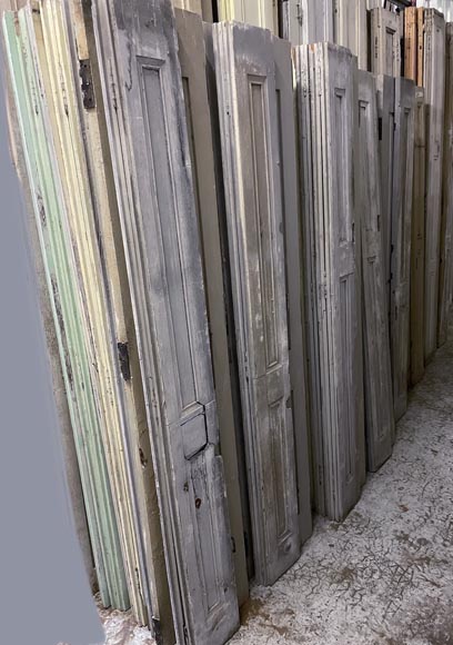 Lof of 13 pairs of interior shutters-0