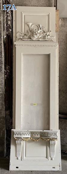 Carved, regilded and white-painted wooden paneling-13