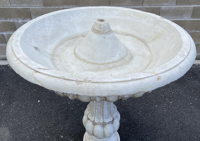 Central fountain in Carrara marble, godroon decors-2