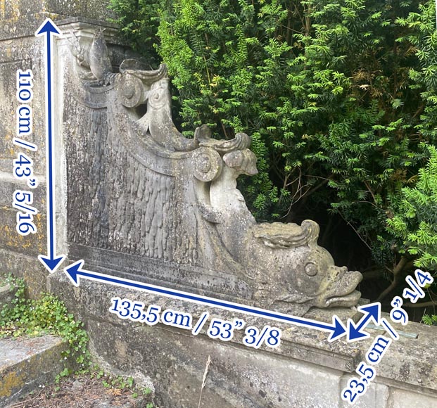 Carved Marble Fountain Curb with Aquatic Bestiary, 19th Century-6