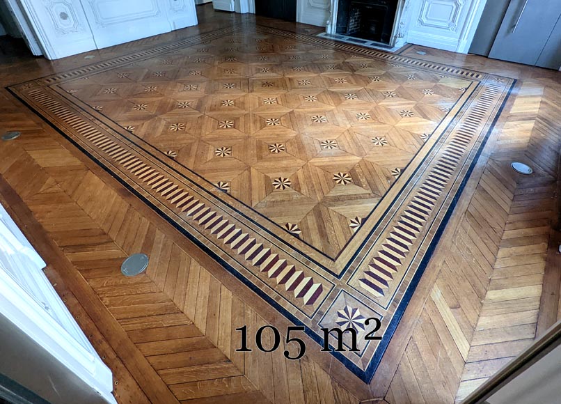 Lots of 105 m² in herringbone pattern, large sawtooth frieze and star motifs Lots of 105 m² in herringbone pattern, large sawtooth frieze and star motifs-0