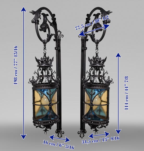 Pair of neo-Gothic lanterns with fleur-de-lis and dolphins, circa 1895-17