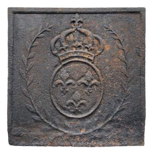 18th century fireback representing the arms of France