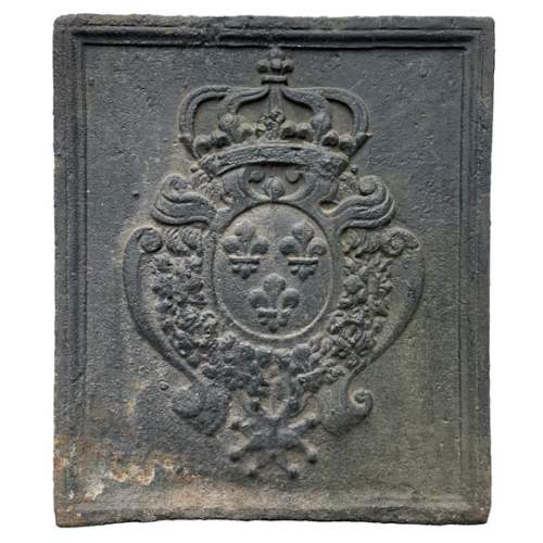 18th century fireback representing the arms of France and the royal crown