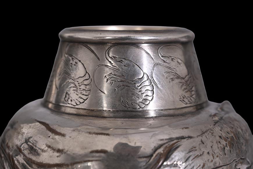 Ernest CARRIÈRE for CHRISTOFLE – Japonist Ovoid Vase “Seaweed and Fish” in Silvered Metal-2