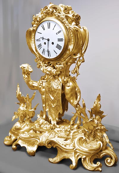 Rococo-style dromedary clock-1