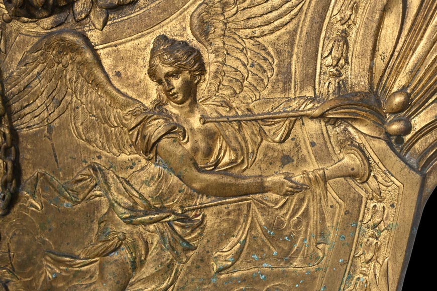 Union Centrale des Arts Décoratifs, decorative gilded bronze plaque in the form of a shield, featuring Winged Victory and trophies of arms Union Centrale des Arts Décoratifs, decorative gilded bronze plaque in the form of a shield, featuring Winged Victory and trophies of arms-3