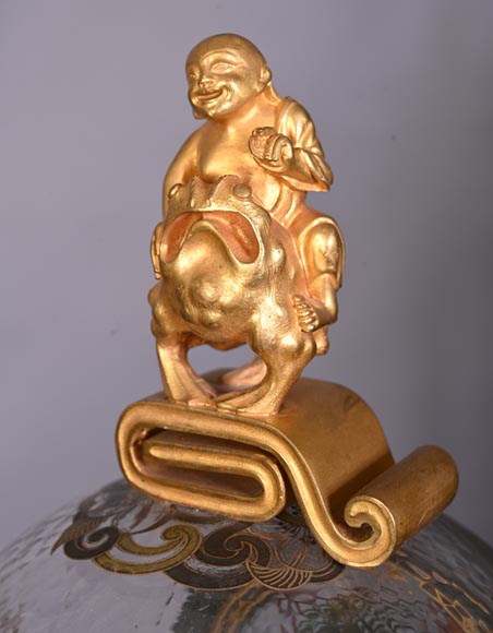 L’Escalier de CRISTAL, Japanese-style spherical clock in engraved crystal and polychrome enamels-4