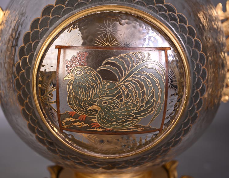 L’Escalier de CRISTAL, Japanese-style spherical clock in engraved crystal and polychrome enamels-11