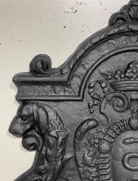 Fireplace plaque with snakes, bearing the arms of Colbert Fireplace plaque with snakes, bearing the arms of Colbert-1