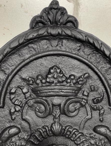 Fireplace plaque with snakes, bearing the arms of Colbert Fireplace plaque with snakes, bearing the arms of Colbert-3