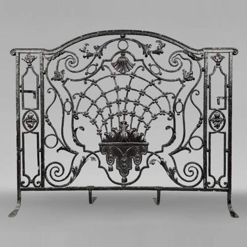 Cast-iron screnn with shell, 18th century