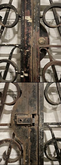 Double cast iron door with geometric decoration-4