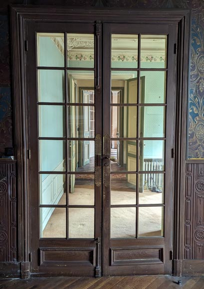 Small-paned double door-5