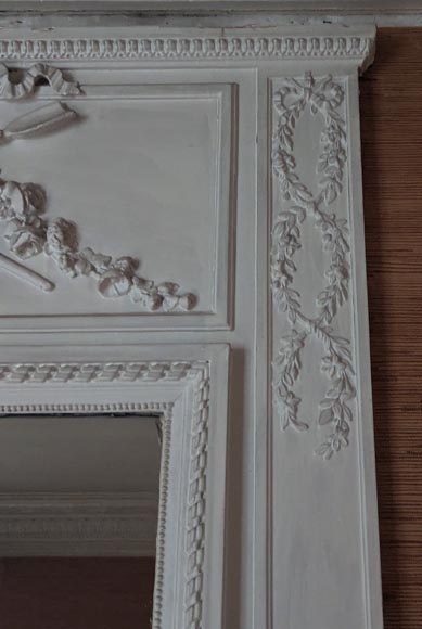 Small Louis XVI style trumeau with rose wreath-3