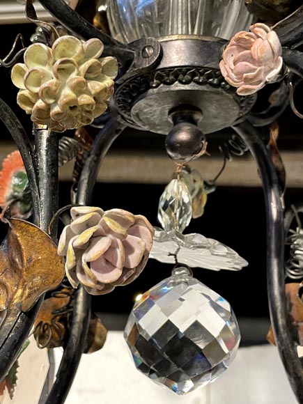 Patinated brass chandelier decorated with flowers and a polychrome porcelain parakeet-3