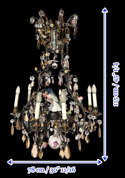 Patinated brass chandelier decorated with flowers and a polychrome porcelain parakeet-10