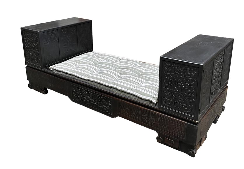 Japanese-style daybed – Maison des Bambous-1