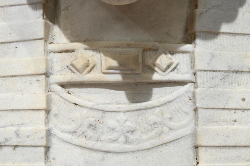 Pair of Sculpted Carrara Marble Sphinxes, 19th Century-7