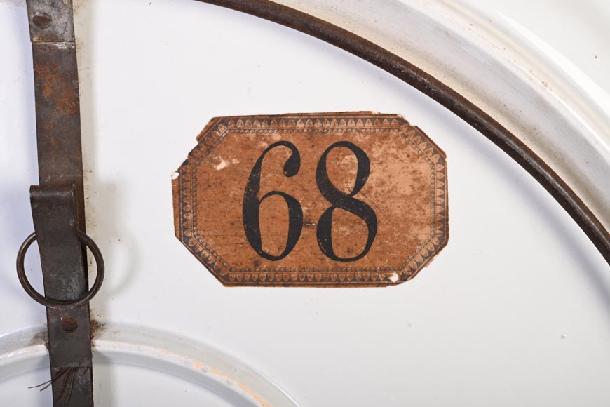 BALLEROY & Co. (porcelain), Joseph Albert PONSIN (painter), Pair of Decorative Plates Adorned with Portraits of an Assyrian Man and Woman, 1876?-11