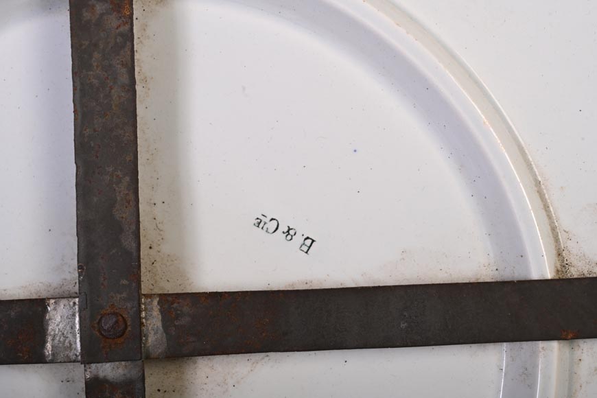 BALLEROY & Co. (porcelain), Joseph Albert PONSIN (painter), Pair of Decorative Plates Adorned with Portraits of an Assyrian Man and Woman, 1876?-23