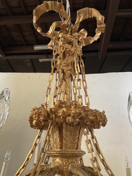 Louis XVI-style gilt-bronze chandelier with eighteen lights, featuring a garland of roses and a ribbon bow-1