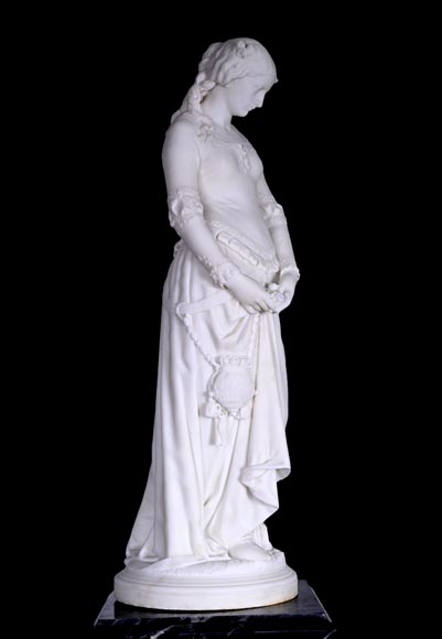 Unique Ensemble : Statue of Marguerite on her Ornate Pedestal 
