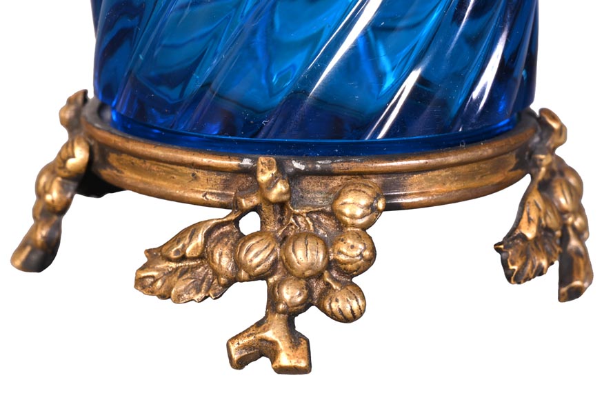 Signed Pair of Blue BACCARAT Crystal Vases with Gilt Bronze Mounts – Late 19th Century-4
