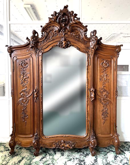 Louis XV style walnut bedroom-15