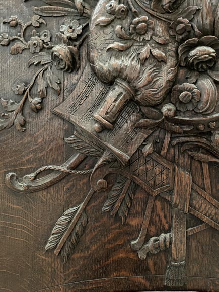 Carved and painted wooden overmantel mirror with a pastoral music trophy, in the Louis XV style, 19th century Carved and painted wooden overmantel mirror with a pastoral music trophy, in the Louis XV style, 19th century-4