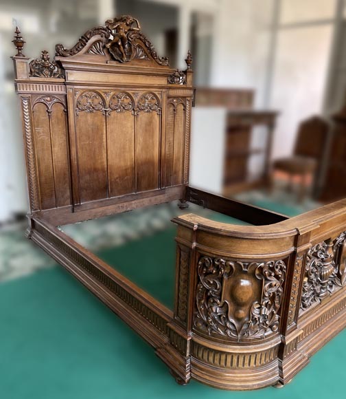 Louis MALARD, walnut bedroom set-2