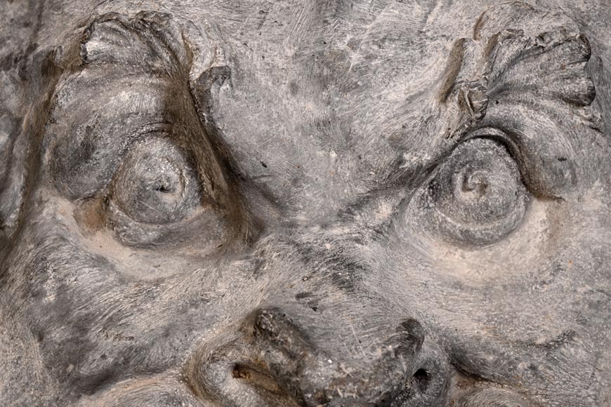 Regence-style lead grotesque fountain mask-2