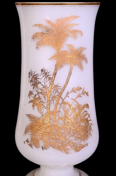 BACCARAT – Pair of White Opaline Vases with Gilded Japonist Decoration-2