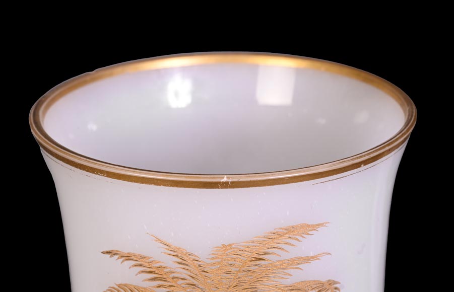 BACCARAT – Pair of White Opaline Vases with Gilded Japonist Decoration-7