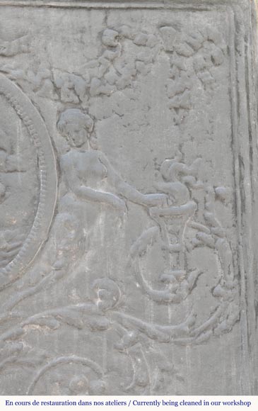 Louis XVI style fireplace plate with mythological decoration-3