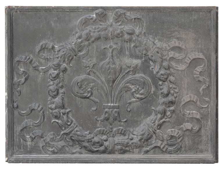 Napoleon III style fireback with a stylized fleur-de-lis, surrounded by a wreath of plants-0