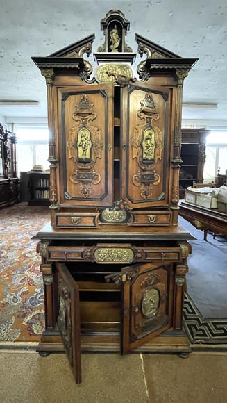 Imposing Neo-Renaissance cabinet in walnut, marble, gilt bronze and hardstones, circa 1870-1