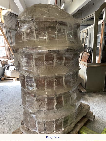 Indoor Fountain with Dolphin Motif – Carved Stuccowork and Corton Marble Stone, 18th Century-8